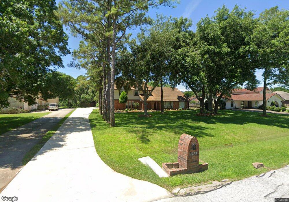 2208 Airline Dr, Friendswood, TX 77546 - photo 1