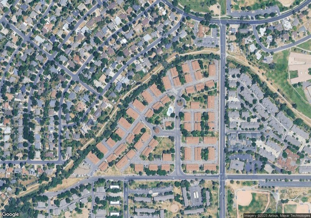 11904 E Canal Dr, Aurora, CO 80011 - photo 1