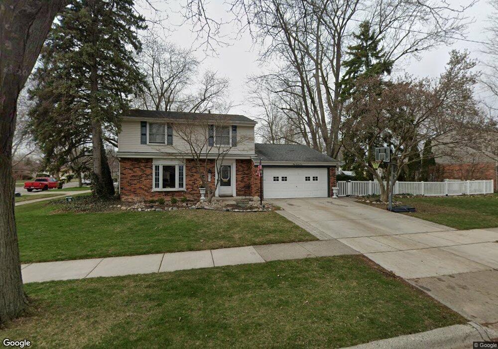 921 Shenandoah Ct, Clawson, MI 48017 - photo 1