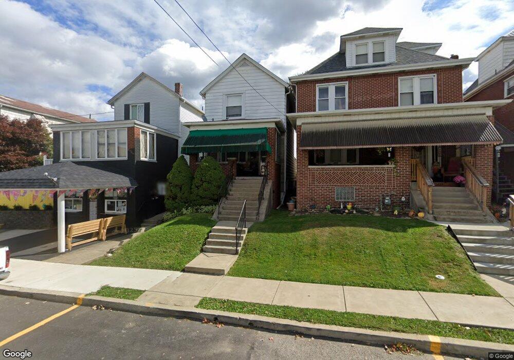 411 Jackson Ave unit A, Vandergrift, PA 15690 - photo 1