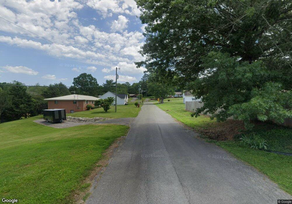 423 Lake St NW, Cleveland, TN 37312 - photo 1