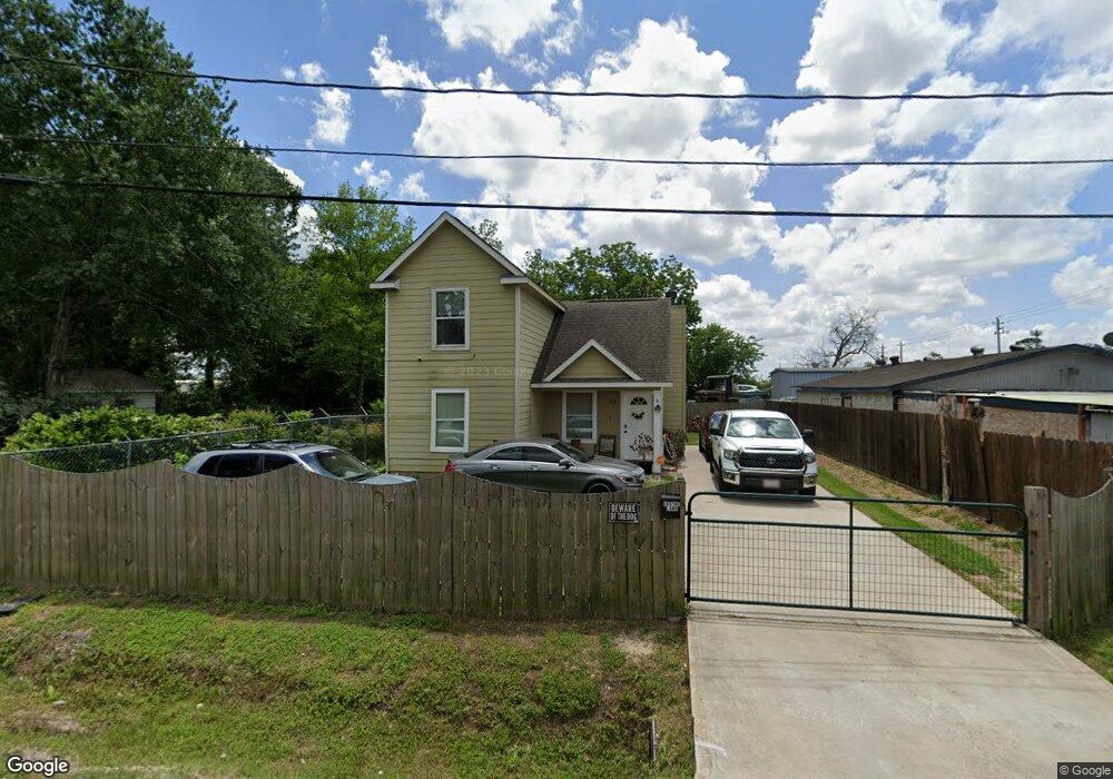 110 Grothe Ln, Houston, TX 77022 - photo 1