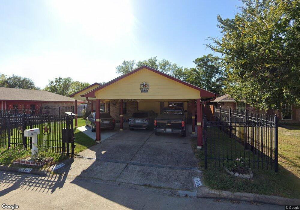 10219 Whitebrook Dr, Houston, TX 77038 - photo 1