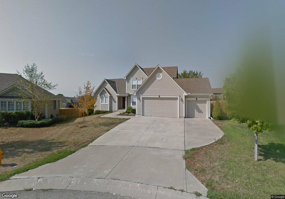 1519 Eagle Glen Cir, Raymore, MO 64083 - photo 1