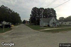 110 N Ash St, Saint Elmo, IL 62458
