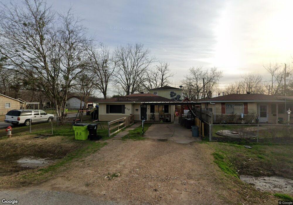 912 Avenue E, Rosenberg, TX 77471 - photo 1