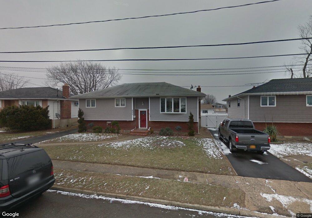 4077 Broadway, Island Park, NY 11558 - photo 1