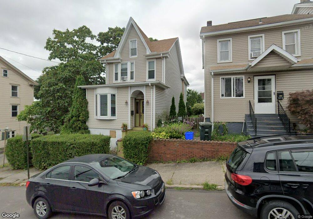 544 Carson St, Hazleton, PA 18201 - photo 1