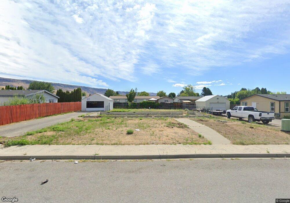 535 Nelson Place N, East Wenatchee, WA 98802 - photo 1