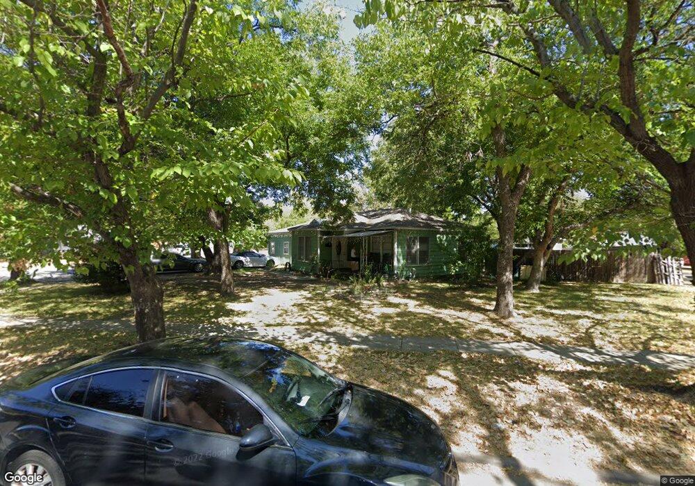 526 Clarice St, Grand Prairie, TX 75051 - photo 1