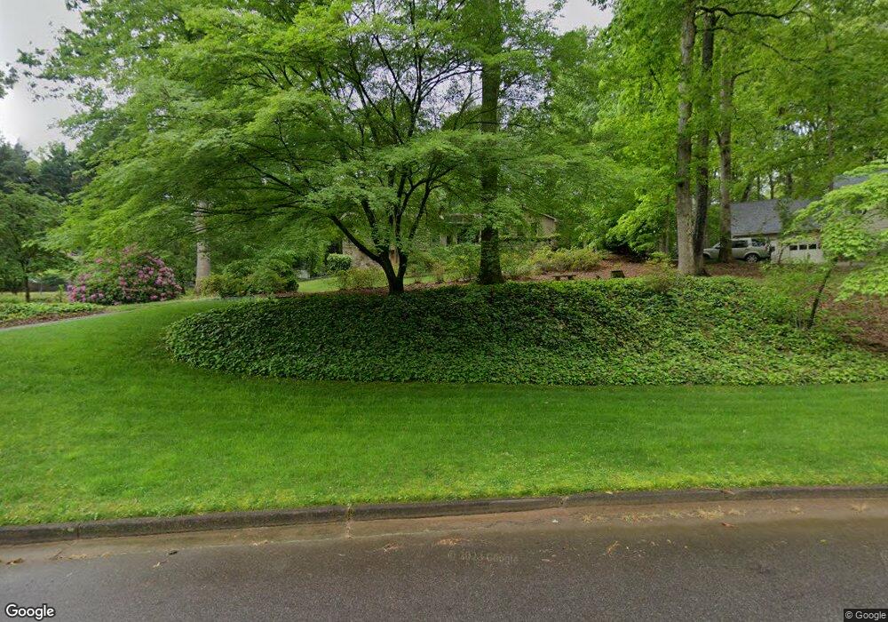 715 W Hembree Crossing, Roswell, GA 30076 - photo 1