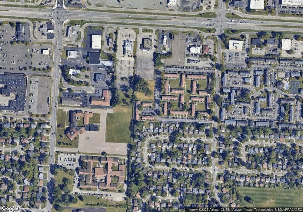 5727 Pine Tree St W, Columbus, OH 43229 - photo 1