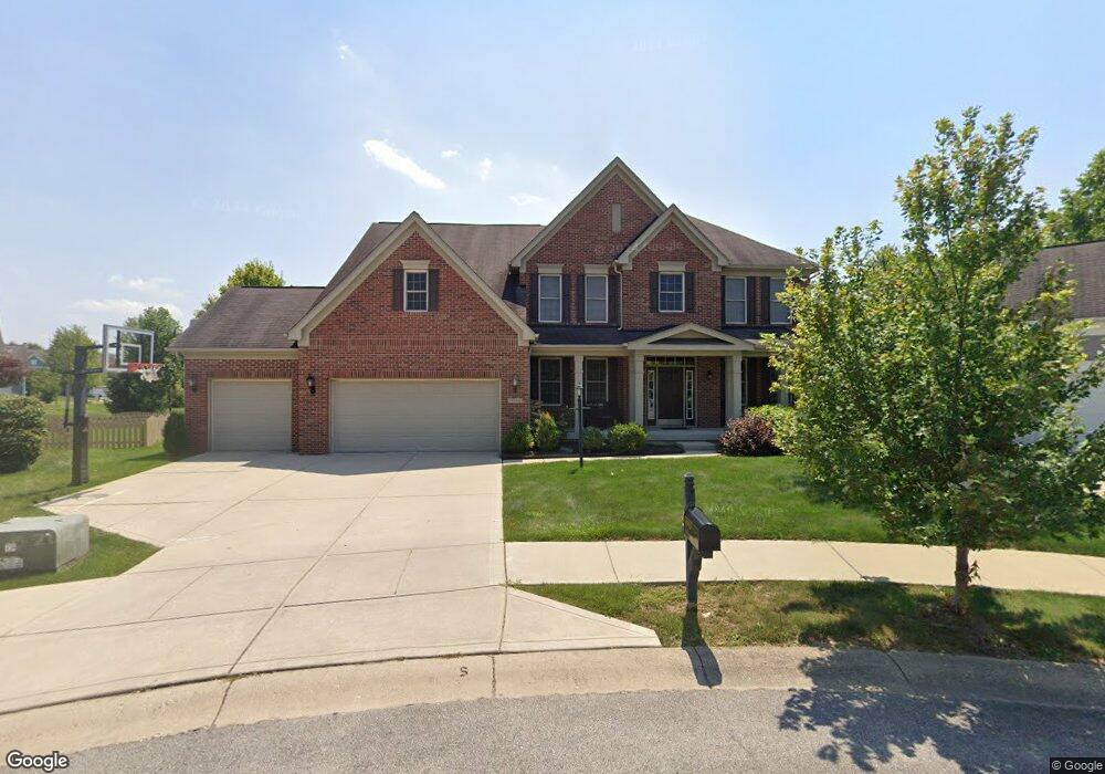 13660 Mallorn Cir, Fishers, IN 46038 - photo 1