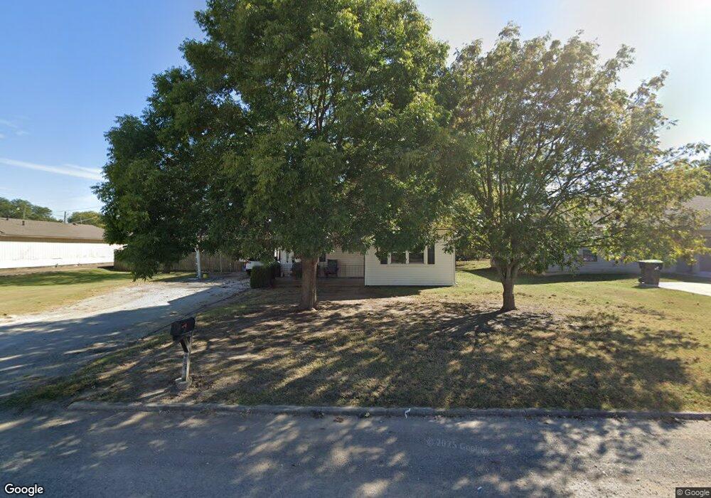 521 W 13th St, Ada, OK 74820 - photo 1