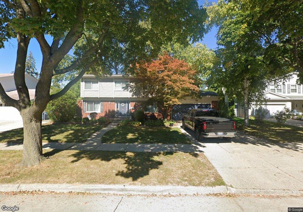 11311 Palm Dr, Warren, MI 48093 - photo 1