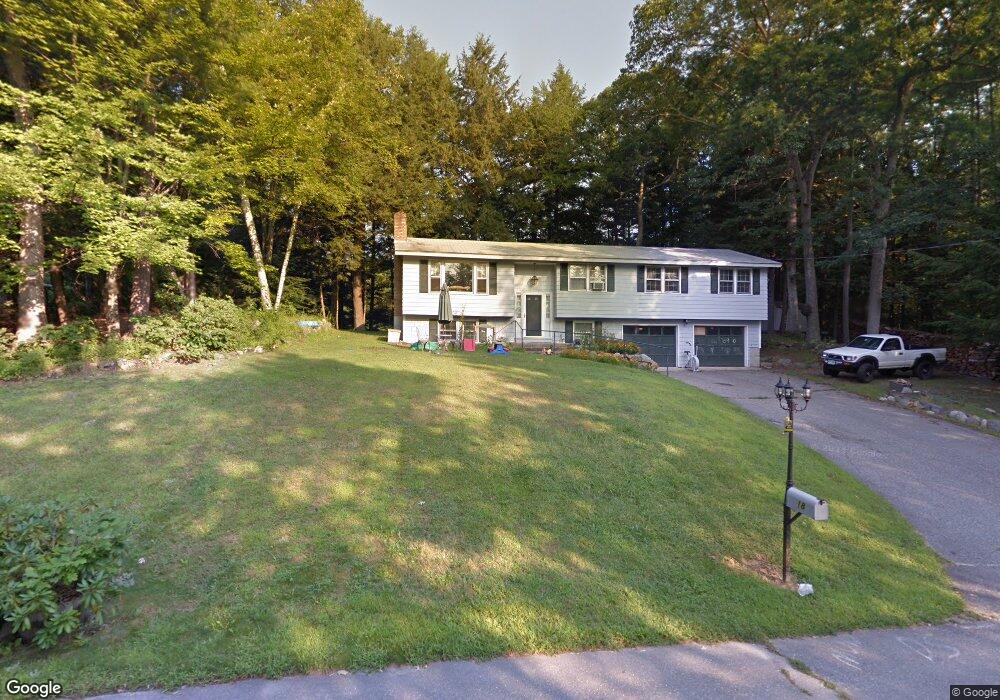 18 Roundtree Dr, MerriMacK, NH 03054 - photo 1