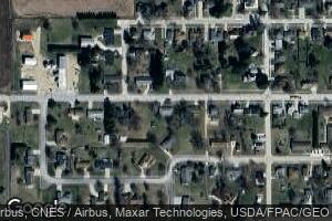511 W Iowa St, Monona, IA 52159