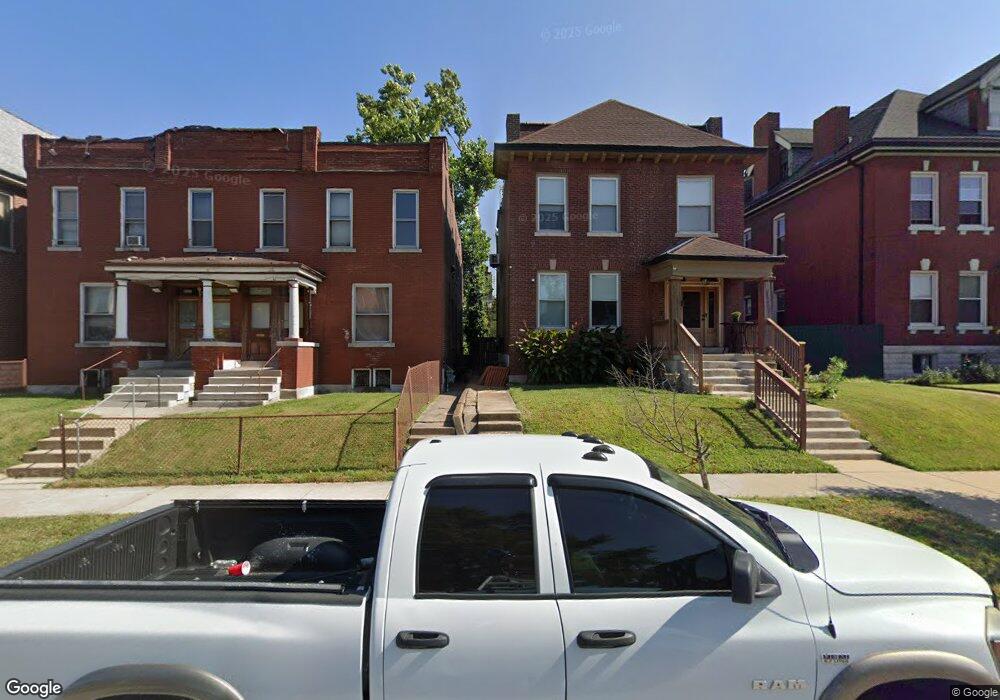 4556 Clarence Ave, Saint Louis, MO 63115 - photo 1