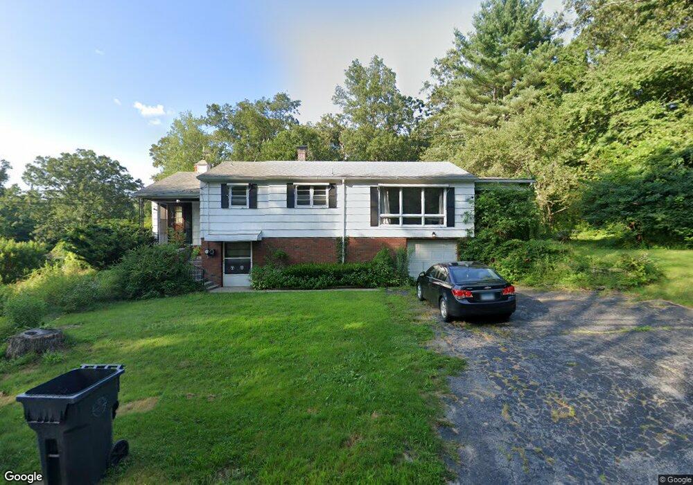 172 Pratt Rd, Plainfield, CT 06374 - photo 1