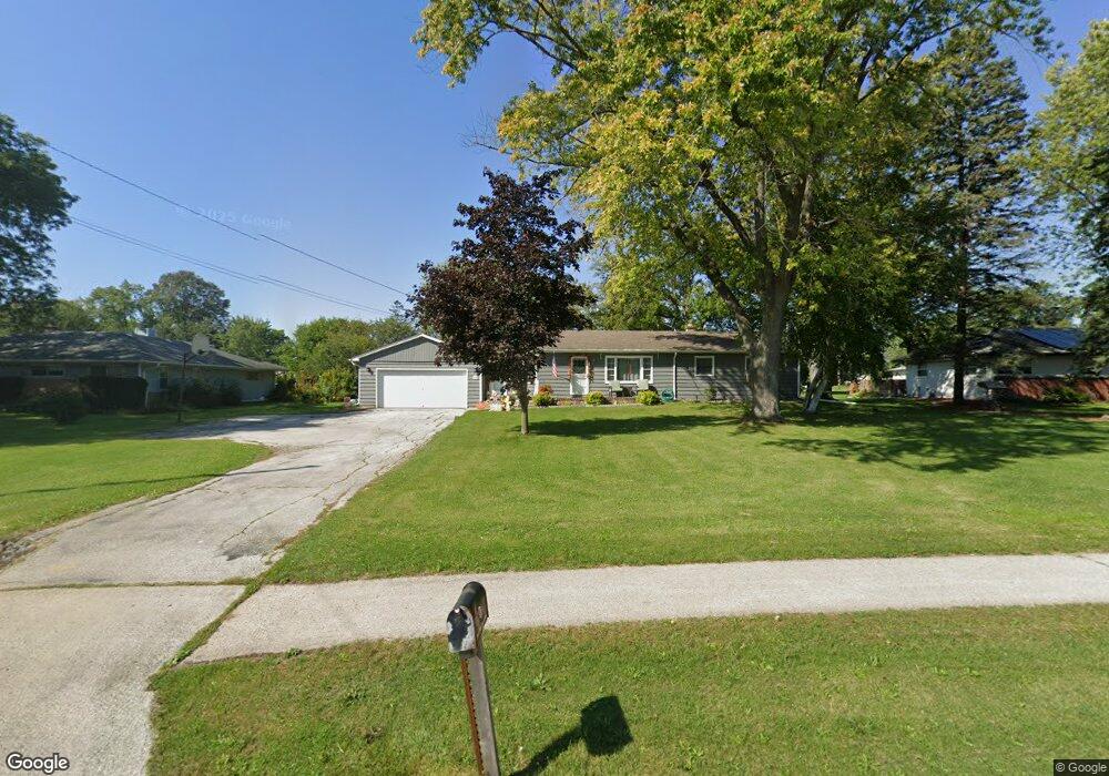 W156N7275 Pilgrim Rd, Menomonee Falls, WI 53051 - photo 1