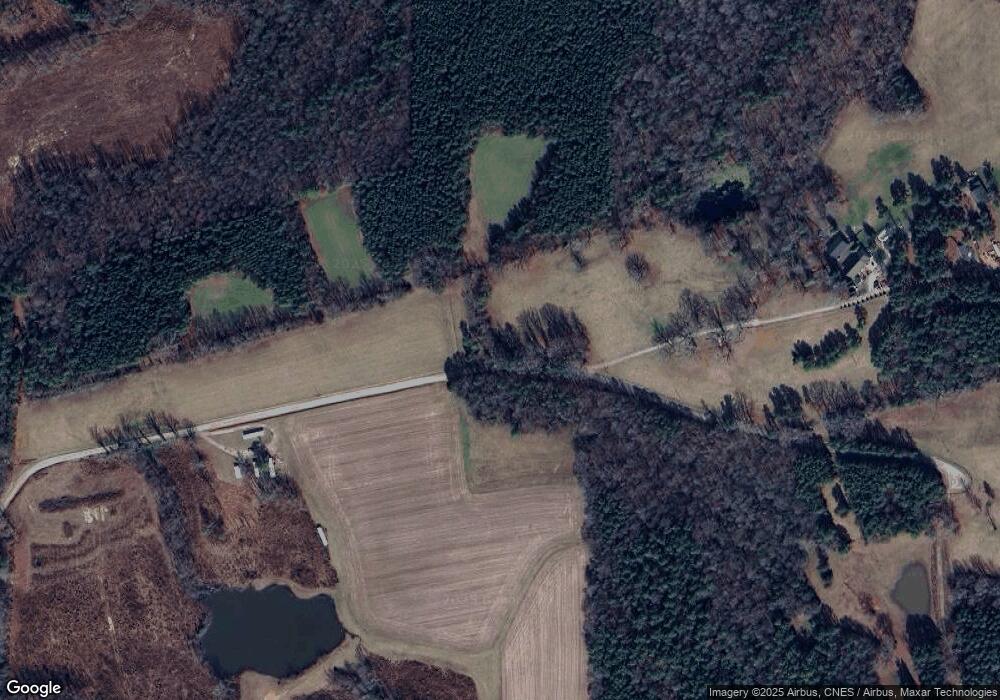 407 Steep Bank Rd, South Hill, VA 23970 - photo 1