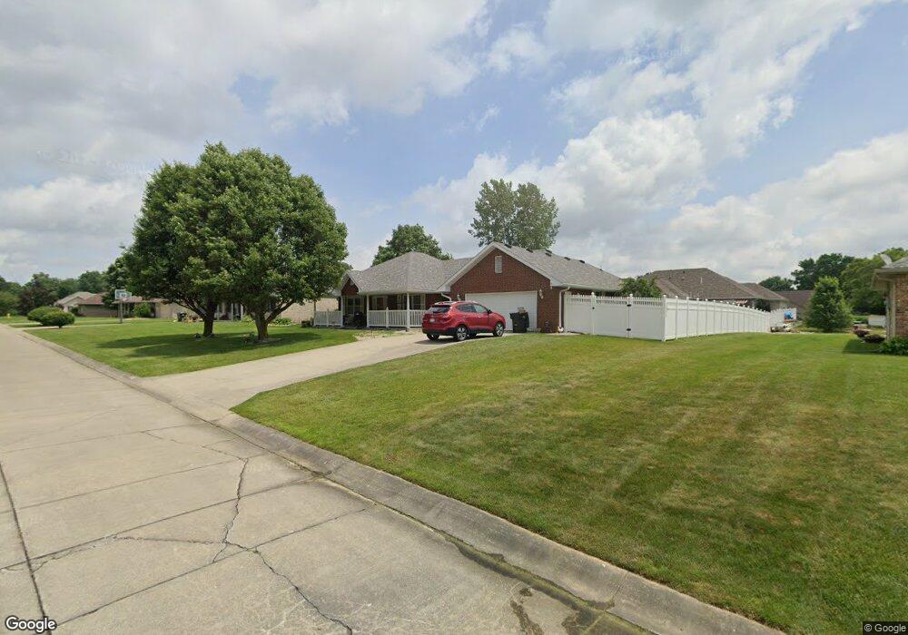 838 Briarwood Dr, Anderson, IN 46012 - photo 1