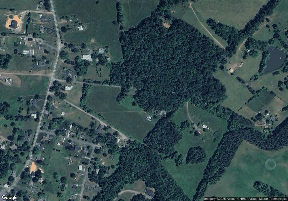 182 Commonwealth Dr, Stanardsville, VA 22973 - photo 1