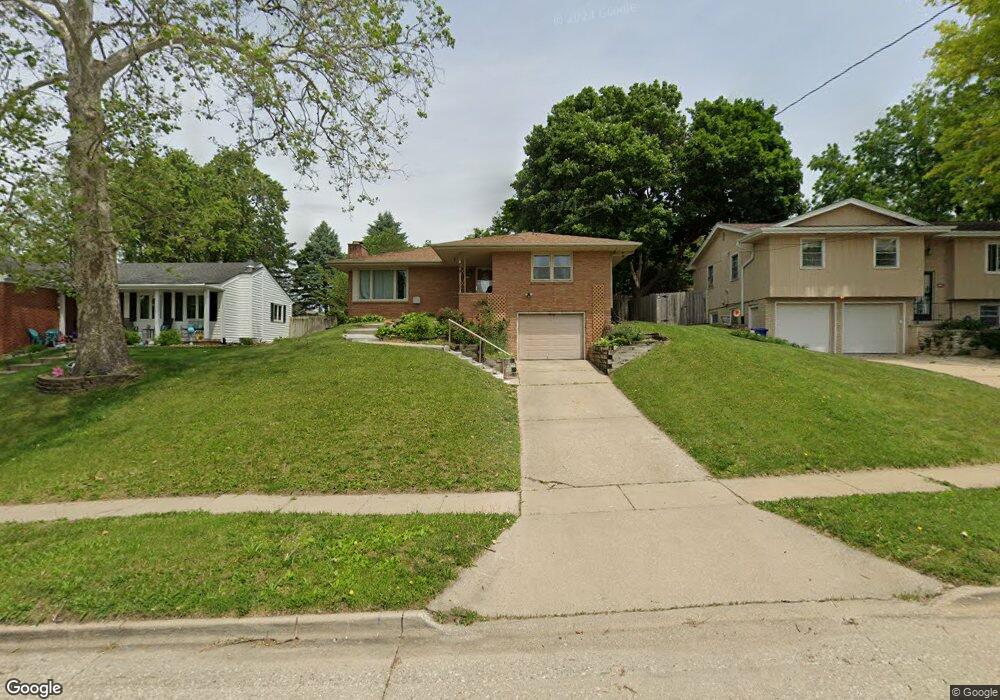 2540 Boyd St, Des Moines, IA 50317 - photo 1