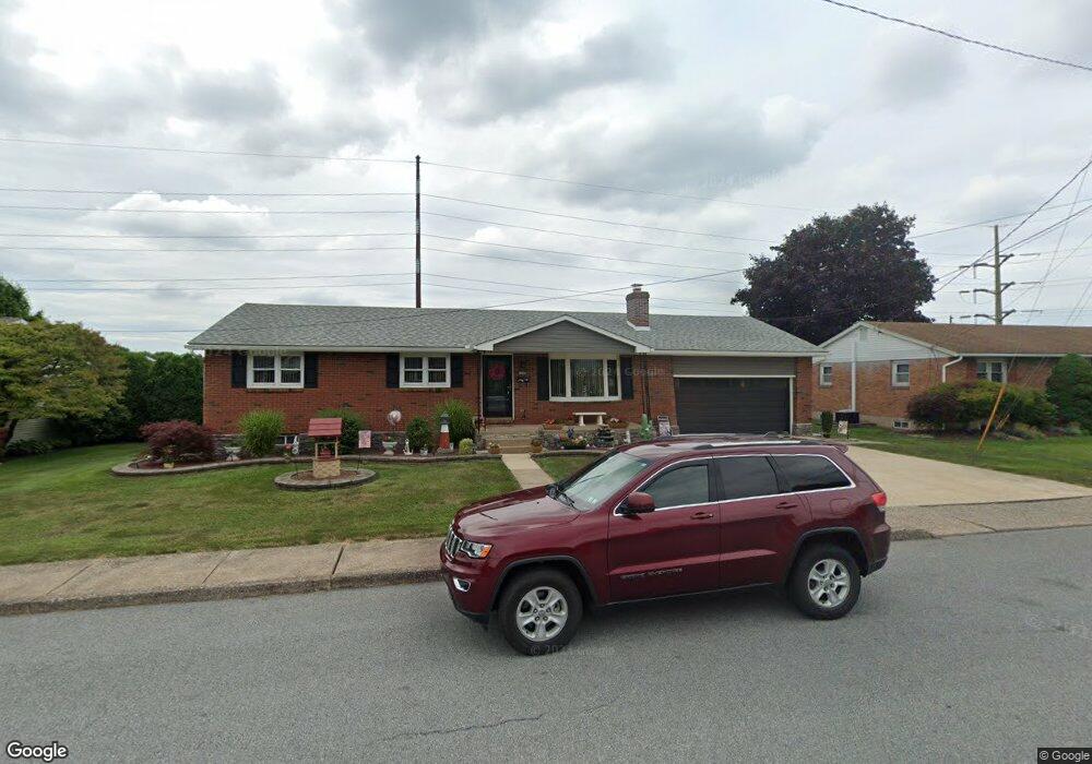 4380 Jay St, Whitehall, PA 18052 - photo 1