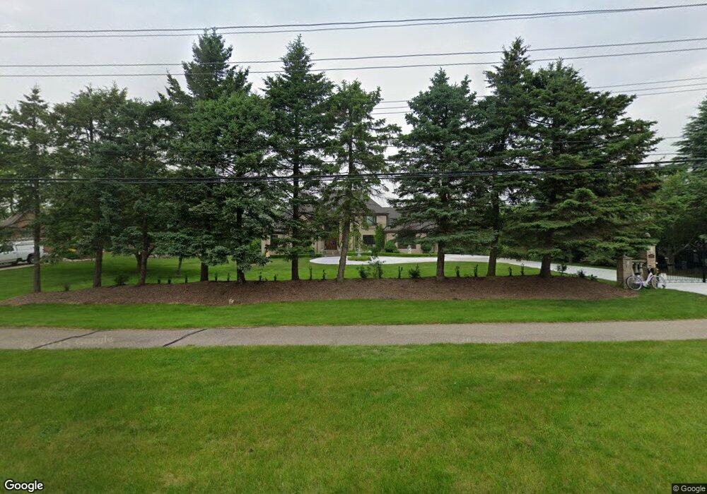 3630 W Tienken Rd, Rochester Hills, MI 48306 - photo 1