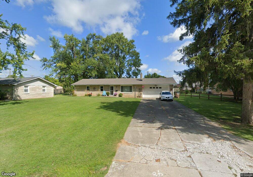 3230 Hillcrest Dr, Columbus, IN 47203 - photo 1