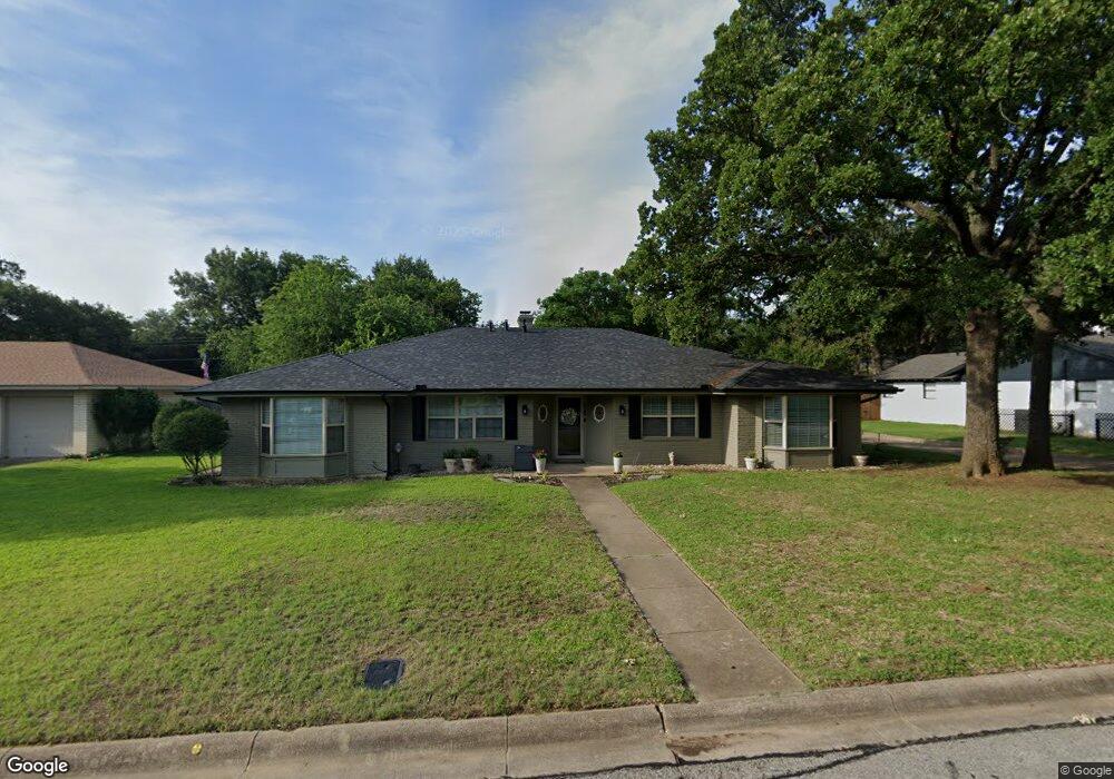 712 Annette Dr, Bedford, TX 76022 - photo 1