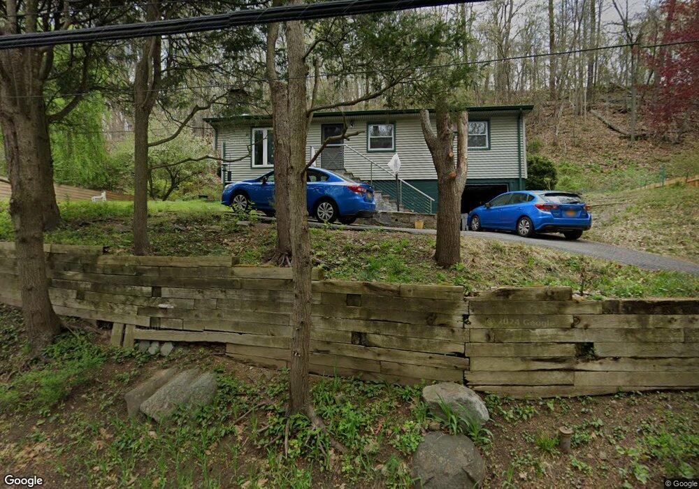 26 Quaker Bridge Rd, Croton On Hudson, NY 10520 - photo 1