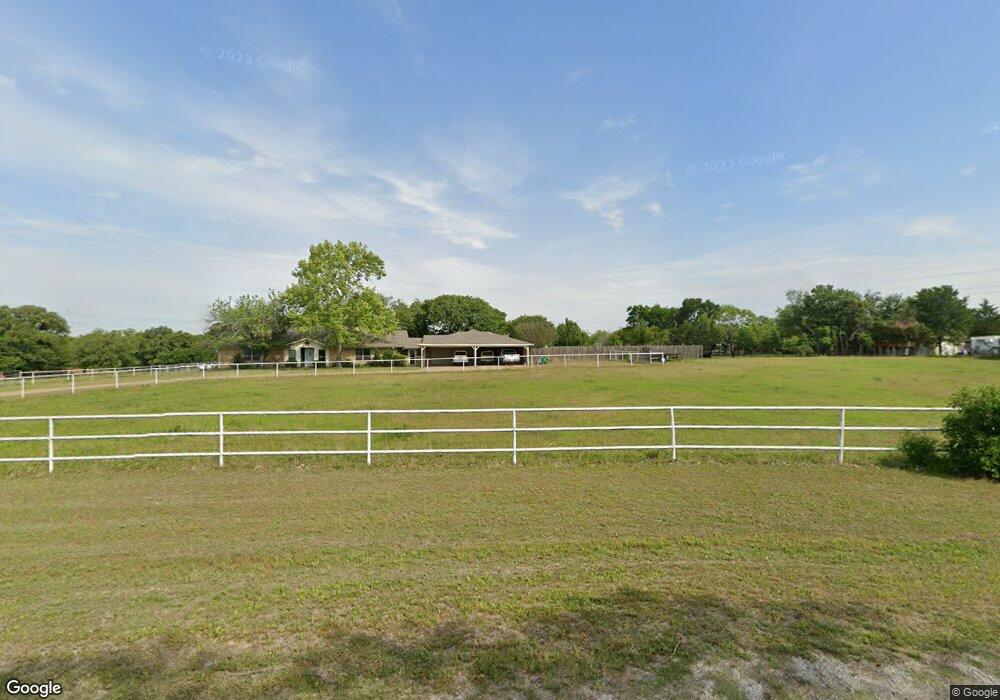 735 Kyle Cir, Azle, TX 76020 - photo 1