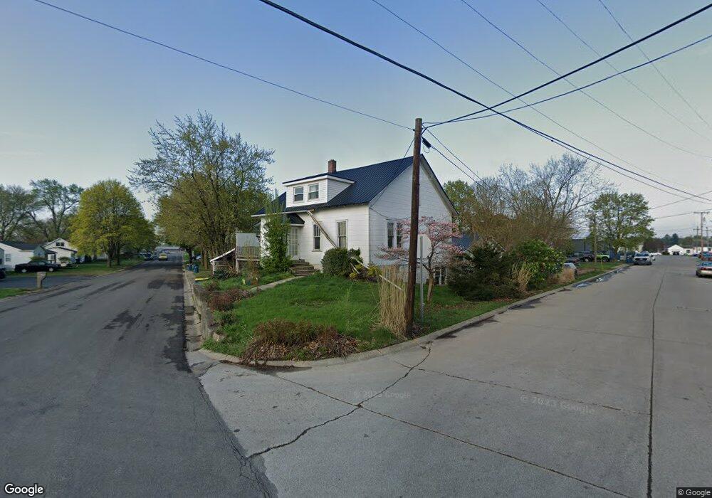 1701 Sprott St, Auburn, IN 46706 - photo 1