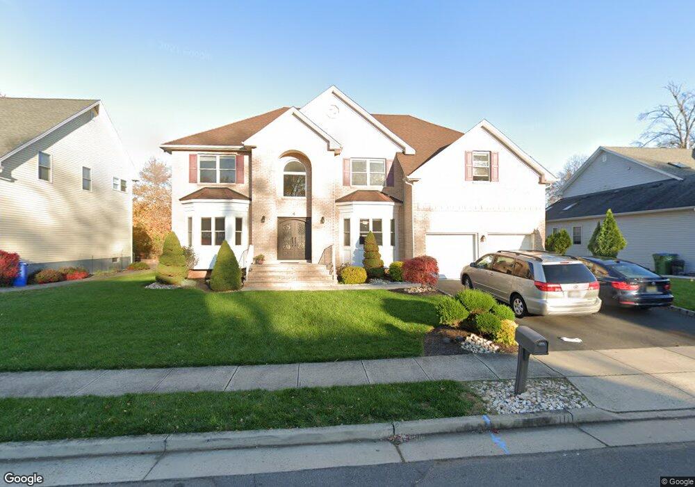 4 Stratford Cir, Edison, NJ 08820 - photo 1