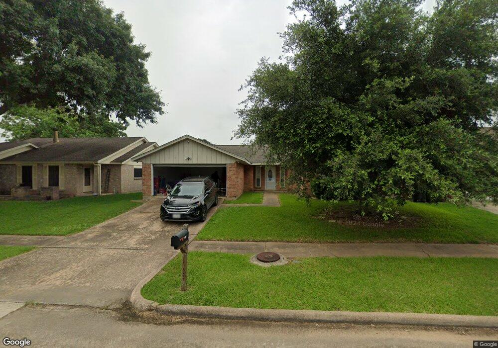 10823 Tower Bridge St, Houston, TX 77075 - photo 1
