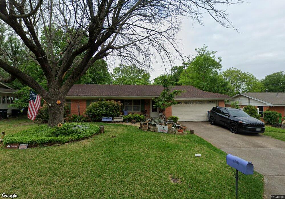 1407 Nichols St, Ennis, TX 75119 - photo 1