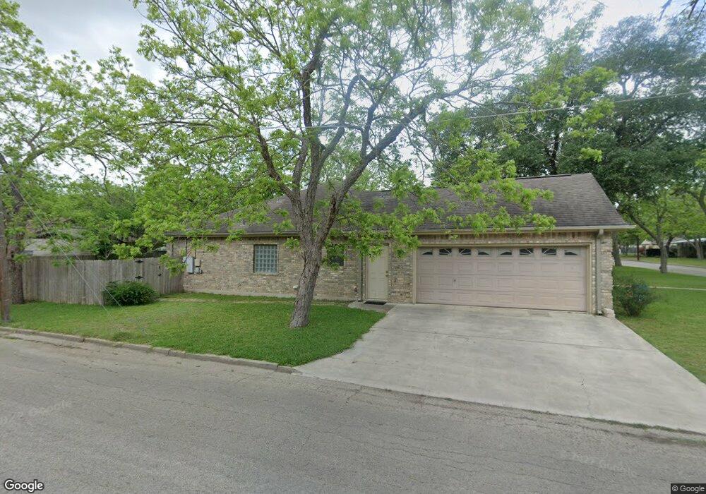 1025 E Humphreys St, Seguin, TX 78155 - photo 1