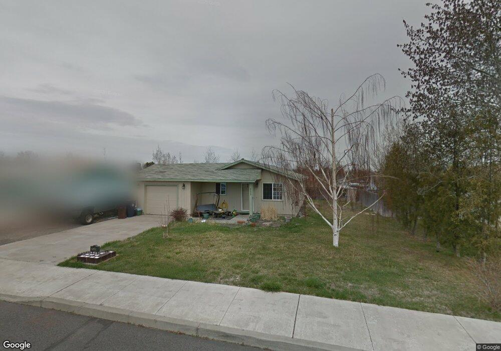 2533 SW Glacier Place, Redmond, OR 97756 - photo 1