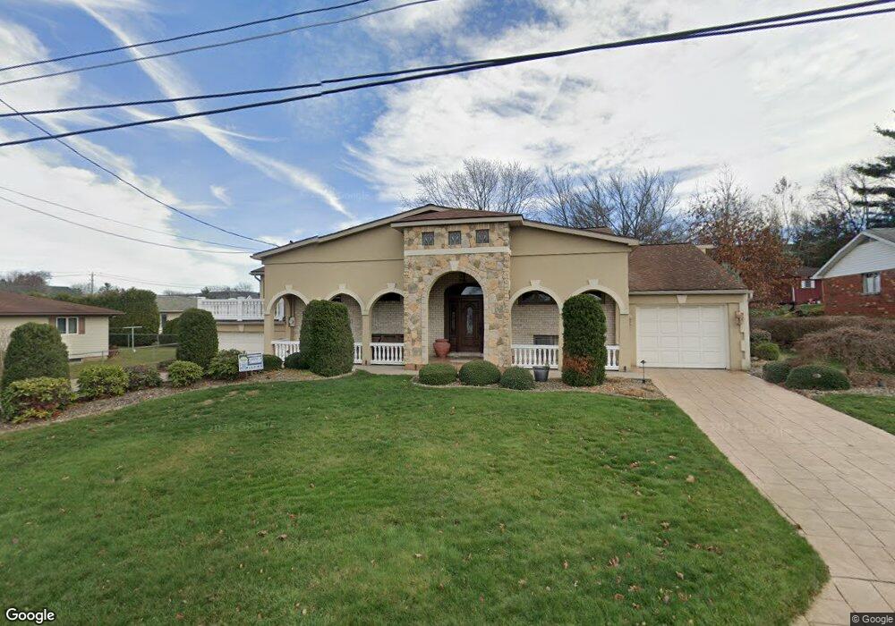 4 Curtain St, Pittston, PA 18640 - photo 1