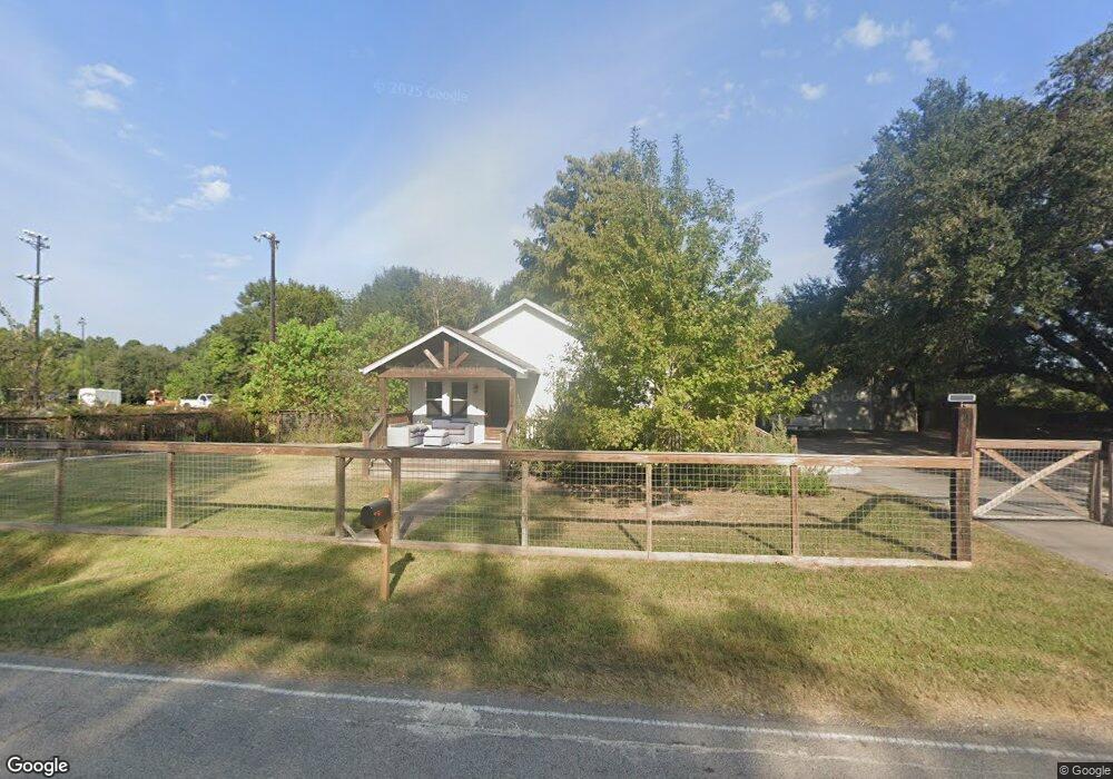 327 E Hufsmith Rd, Tomball, TX 77375 - photo 1