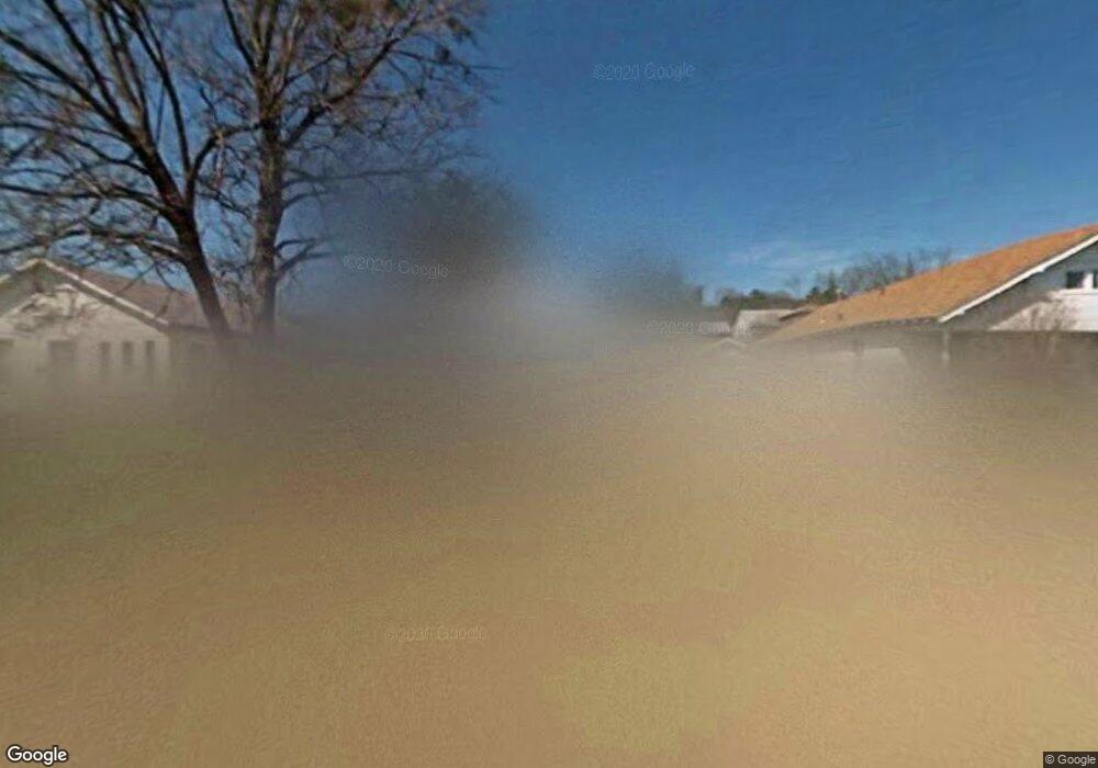 908 W Cummings St, Henryetta, OK 74437 - photo 1