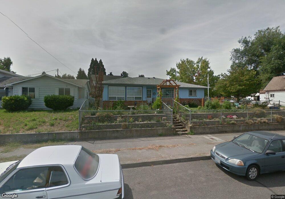 1518 E 9th St, the Dalles, OR 97058 - photo 1