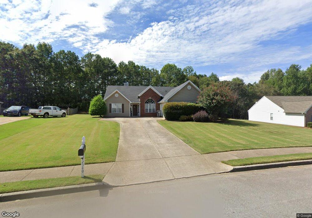 2340 Pemberton Point unit 1, Buford, GA 30519 - photo 1