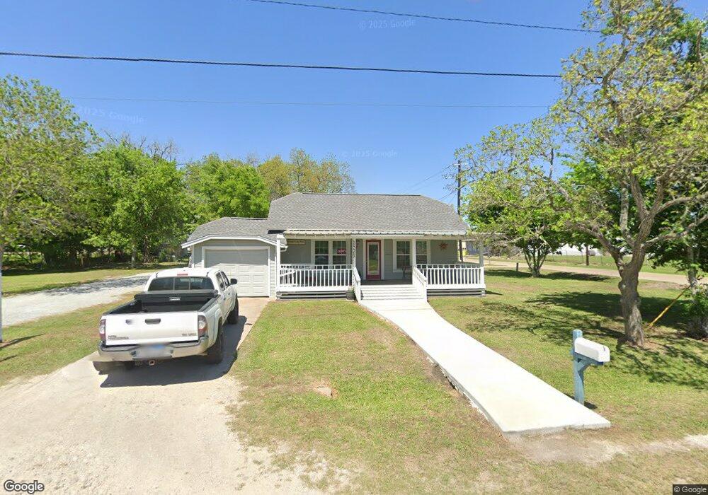 1521 8th St, Bay City, TX 77414 - photo 1