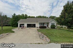 135 Cardinal Dr, Macon, IL 62544