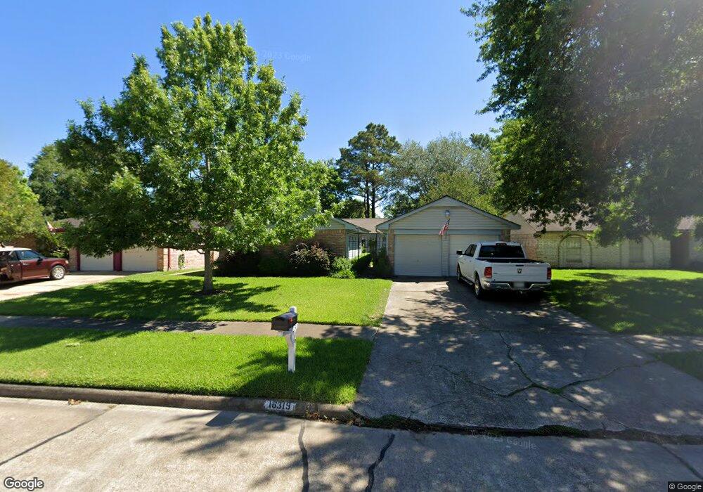 16319 Forest Bend Ave, Friendswood, TX 77546 - photo 1