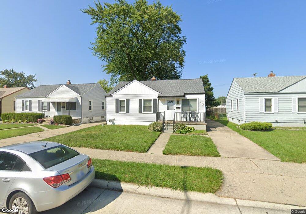 26261 Blumfield St, Roseville, MI 48066 - photo 1