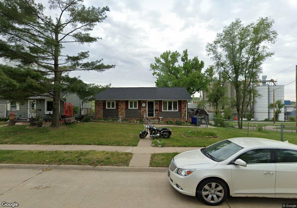 1707 14th Ave SE, Cedar Rapids, IA 52401 - photo 1